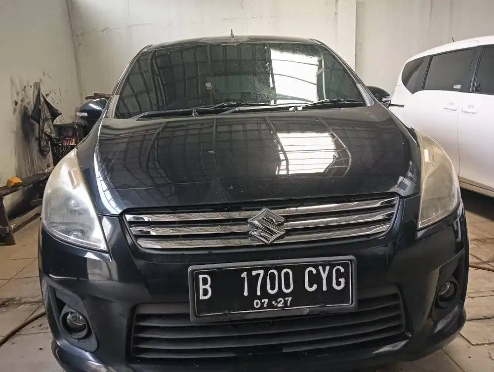 Suzuki Ertiga GX manual DP 5jt tahun 2014