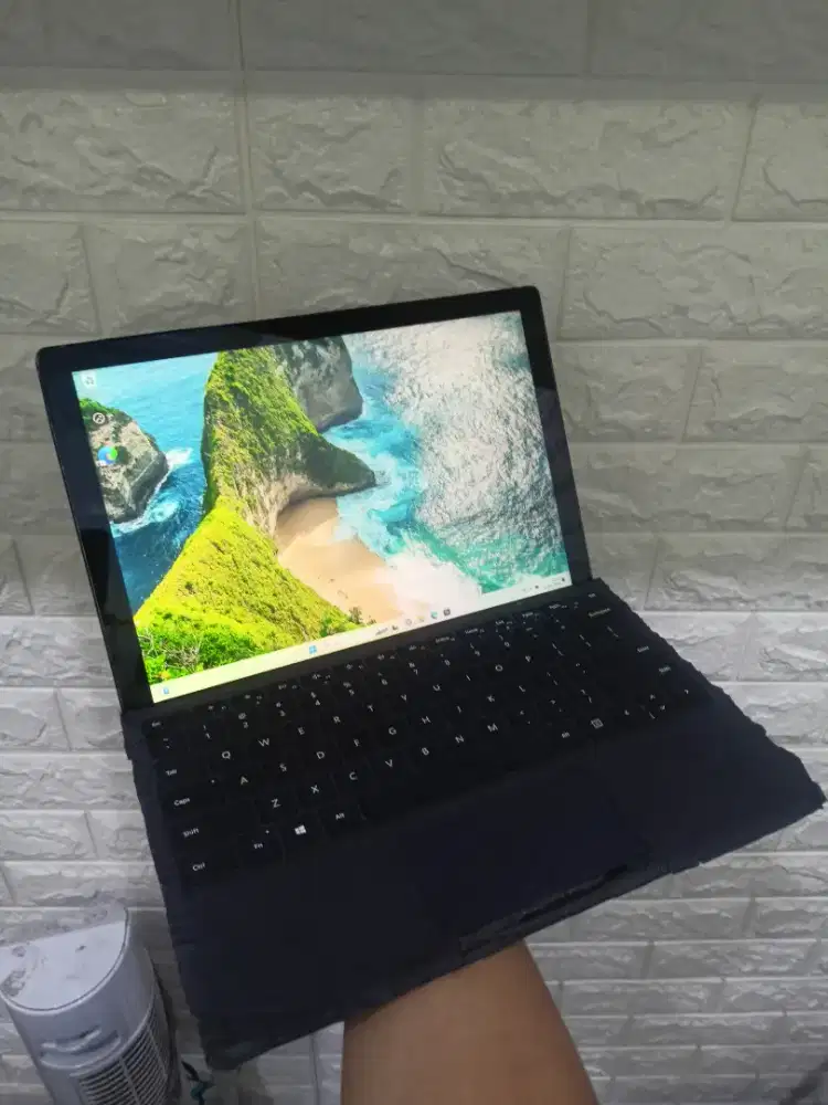 MICROSOFT SURFACE PRO 7