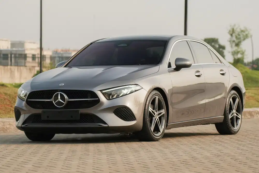 Mercedes Benz A200 1.3 Progressive Line Sedan Panoramic 2023