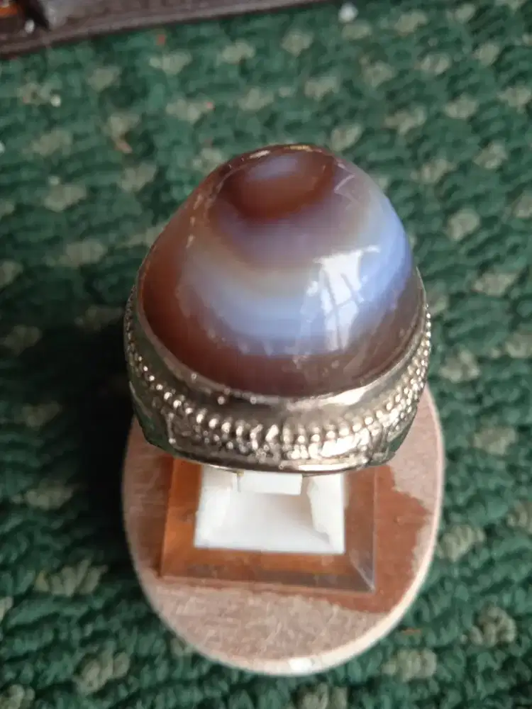 Batu cincin mata dewa