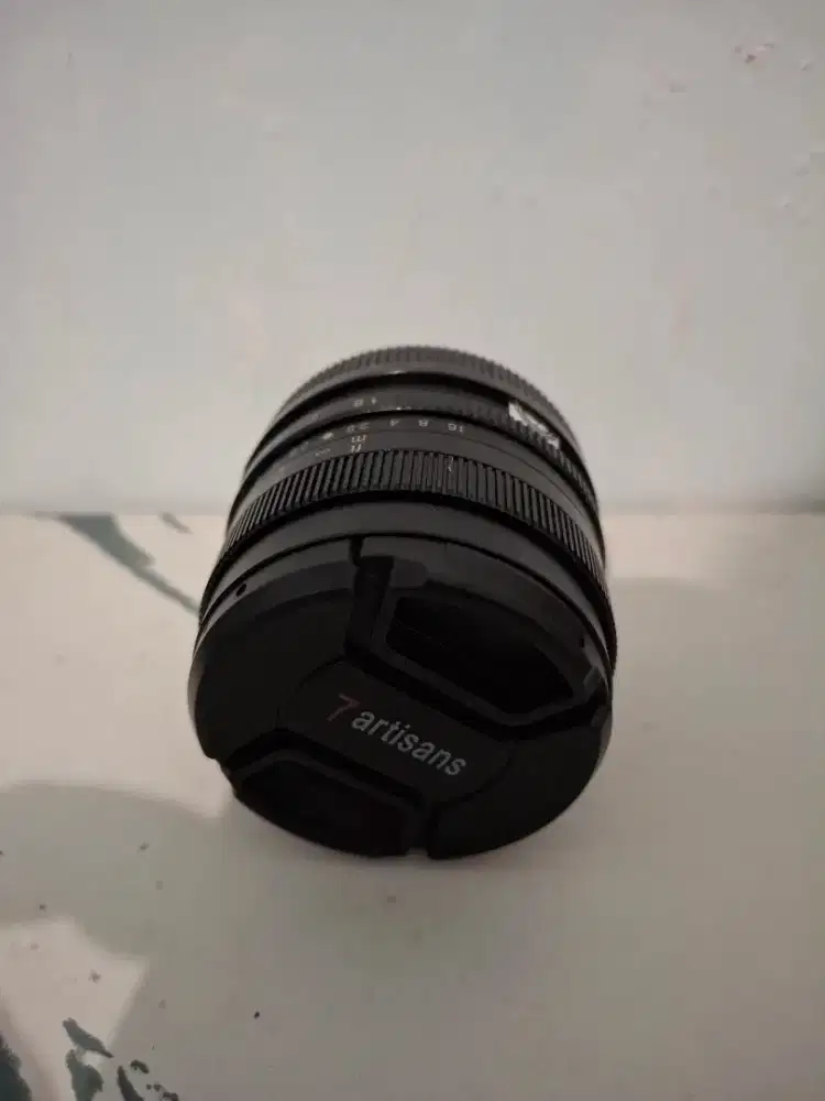 Lensa manual 7Artisans 50mm f1.8 for Canon EOS-M – Black