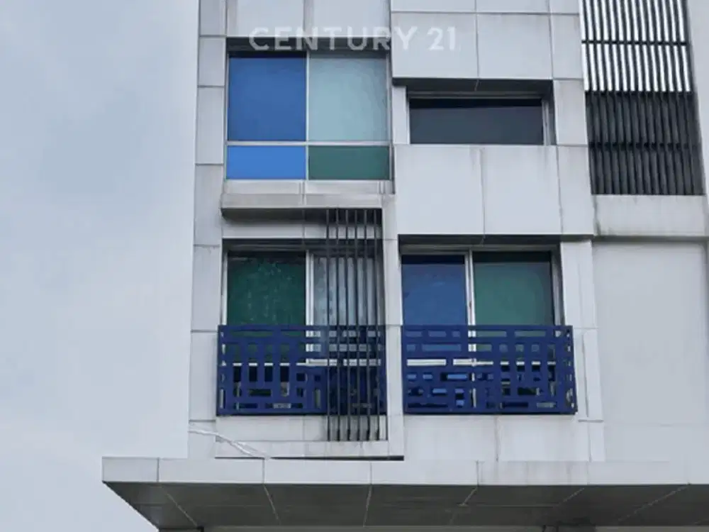 Ruko Strategis 5x16 Meter 3 Lantai Siap Pakai Di Boulevard Bogor