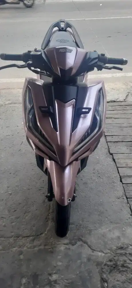 Di jual Vario gen 2 warna putih sudah keyles