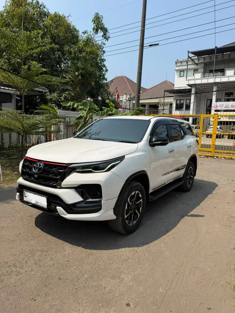 Toyota Fortuner TRD 2.4 AT (2021)
