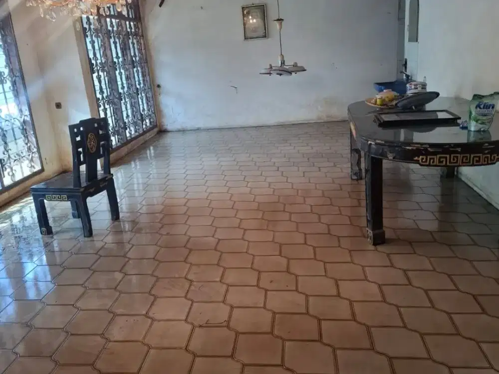 DIJUAL Rumah Lama di Green Ville, Jakarta Barat
