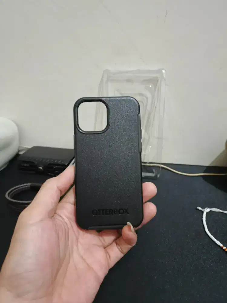 Casing iPhone 13 Mini Otterbox Comutter dan Defender Series Original