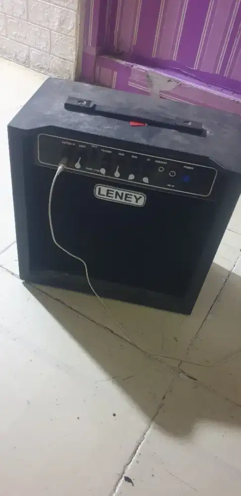 speker 8 in gitar