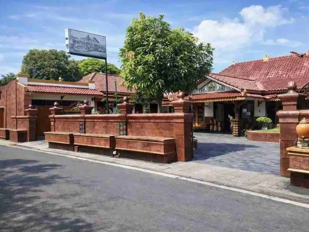 Rumah heritage plus ruko di pusat kota yogyakarta