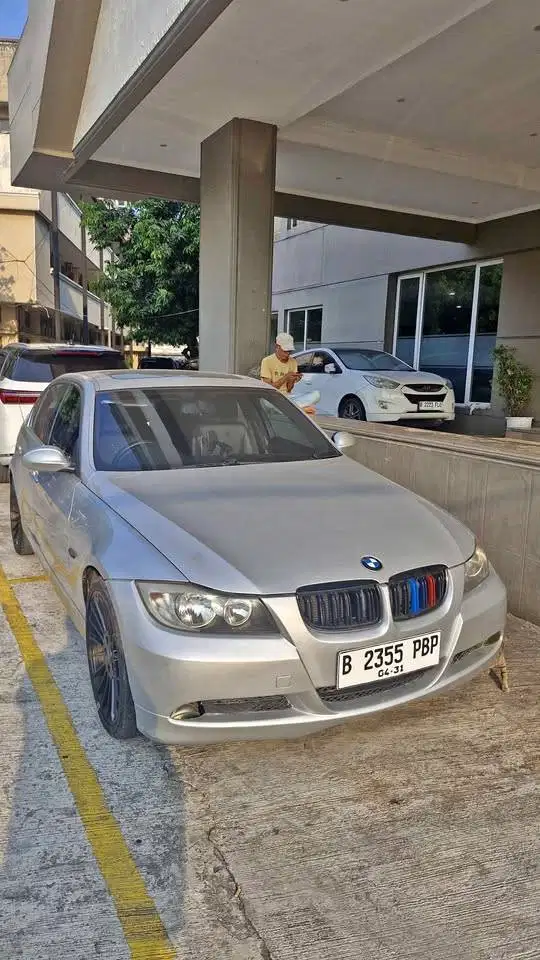 BMW E90 325i 2005 Silver