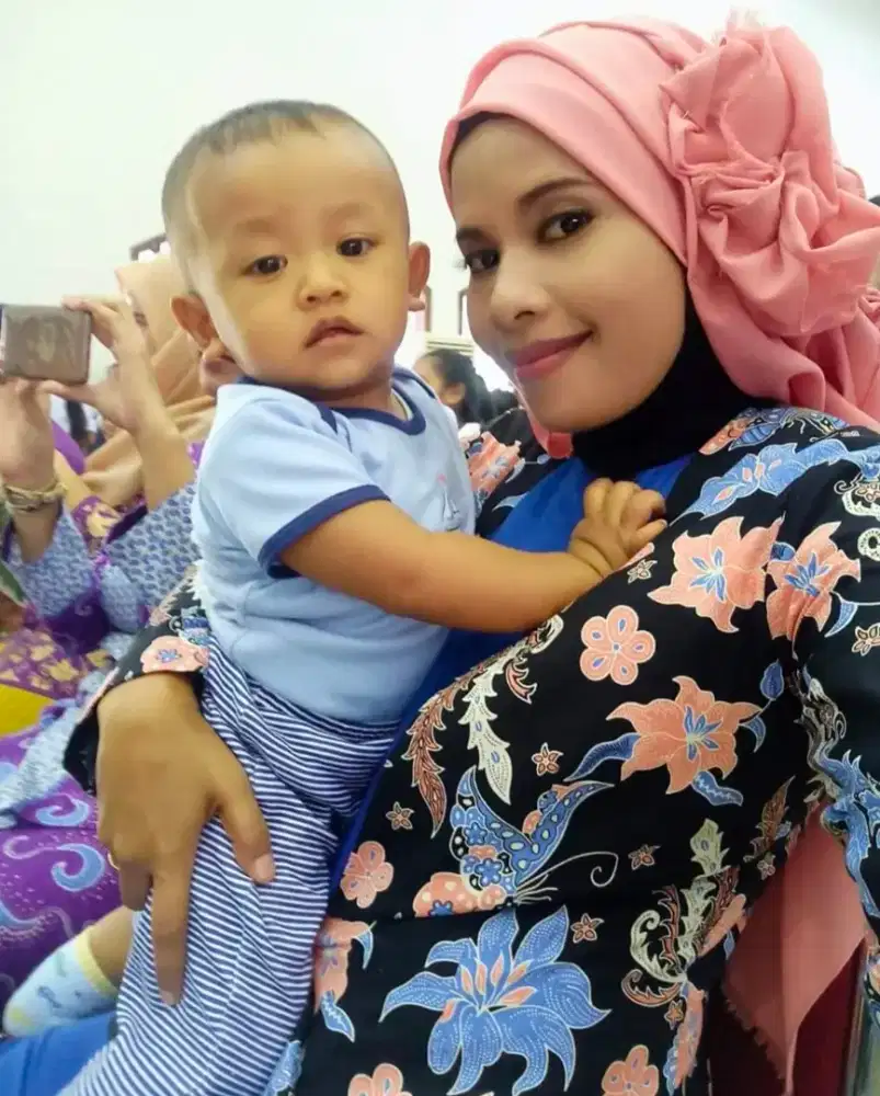 Pembantu, baby sitter, prawat lansia/jompo pria dan wanita