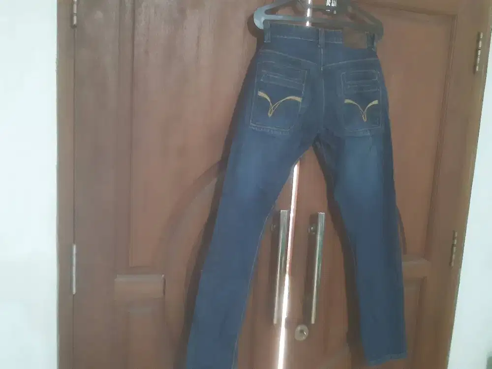 Celana Denim Biru merek Black Bikers. Size (28)