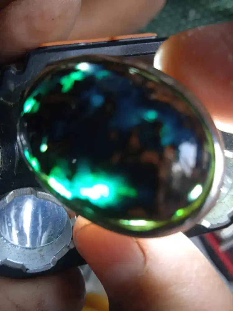 Batu Bacan kembang