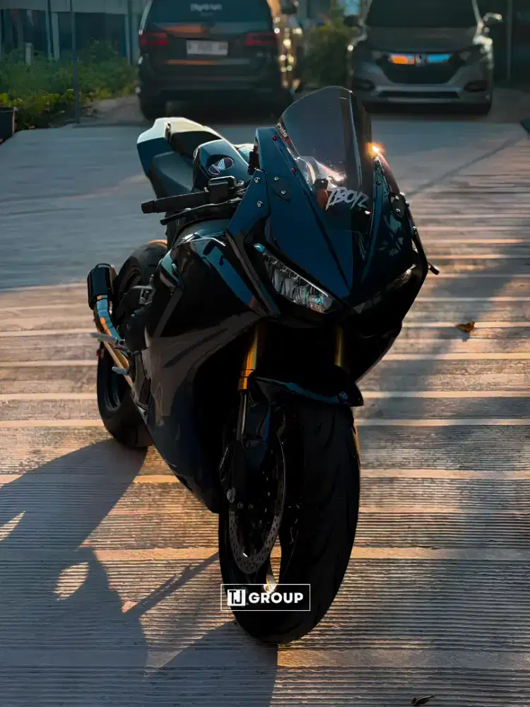 FOR SALE!! HONDA CBR1000RR SC77 2019