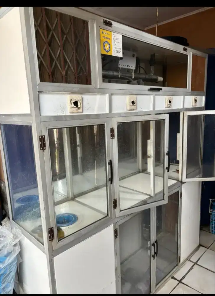 DEPOT AIR ISI ULANG  KONDISI SEPERTI BARU
