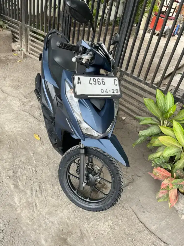 Beat deluxe pemakean tangan pertama Gress