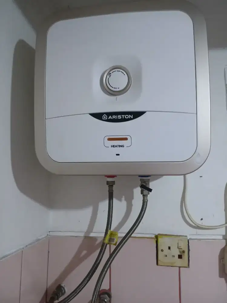 Water Heater ARISTON