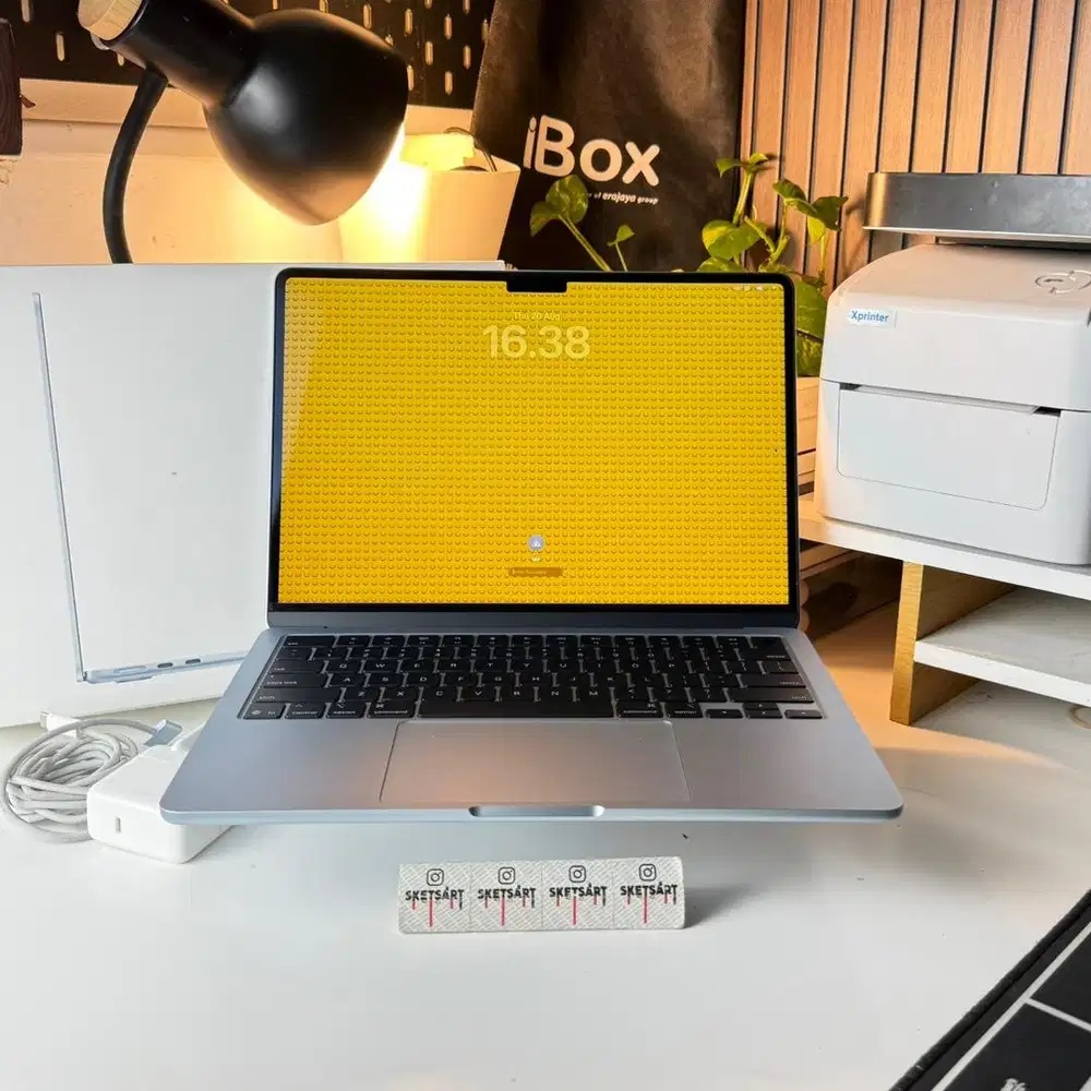 MacBook Air M4 16/256gb Sky Blue iBox Garansi Resmi Maret 2027