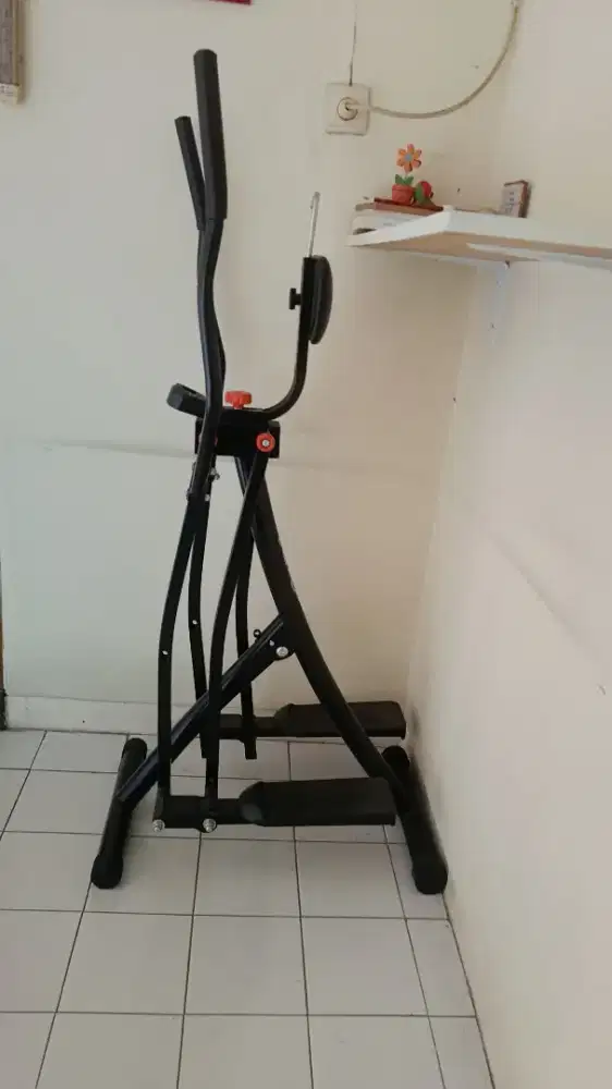 SECOND Air walker