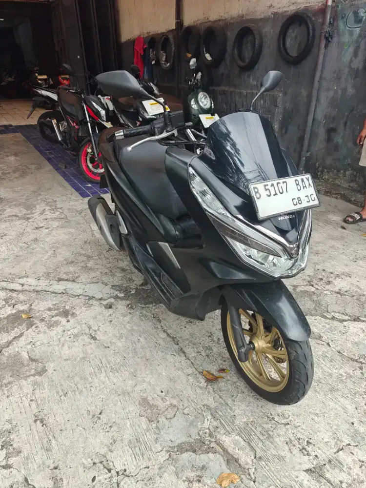 Pcx abs 2020 dp 1jt km 40rb  oda bax