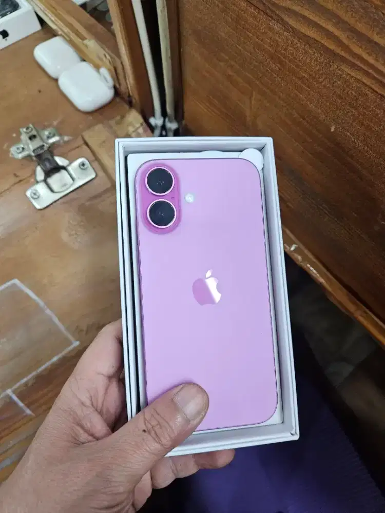 Iphone 15 128Gb interr