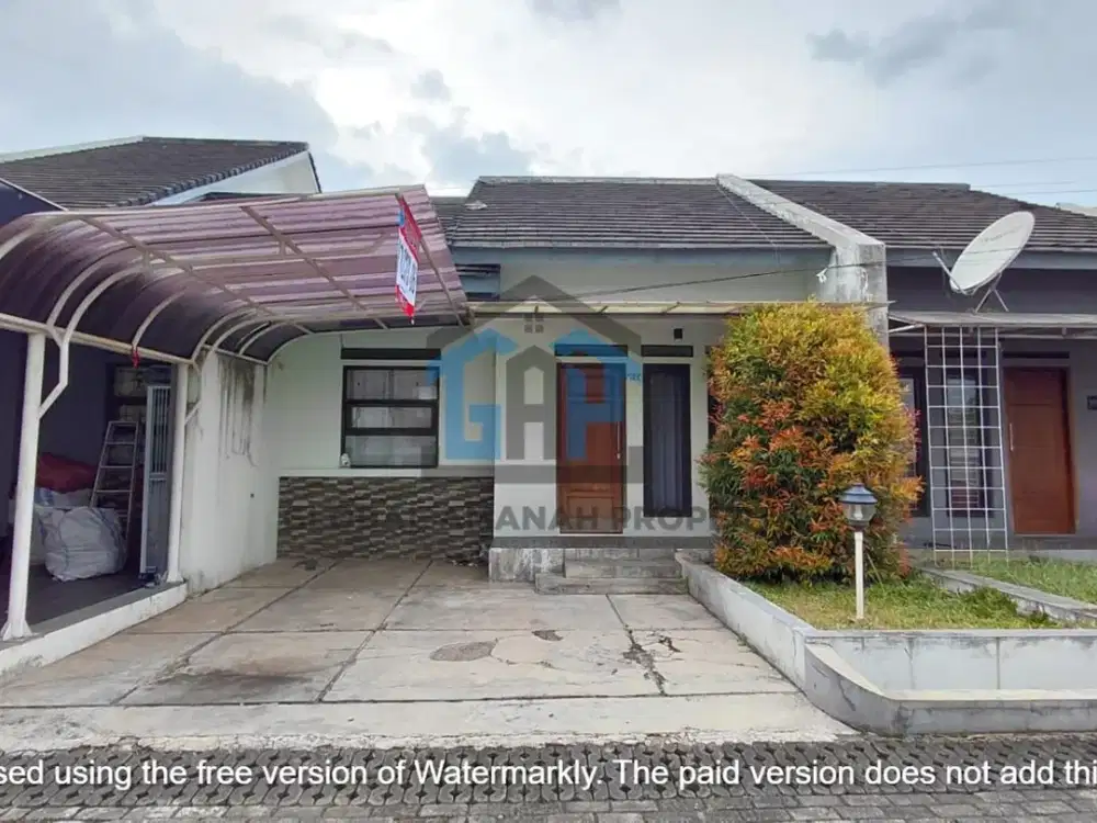 Dijual Rumah Cluster Cihanjuang Open Space ada Taman Belakang Ling Asri