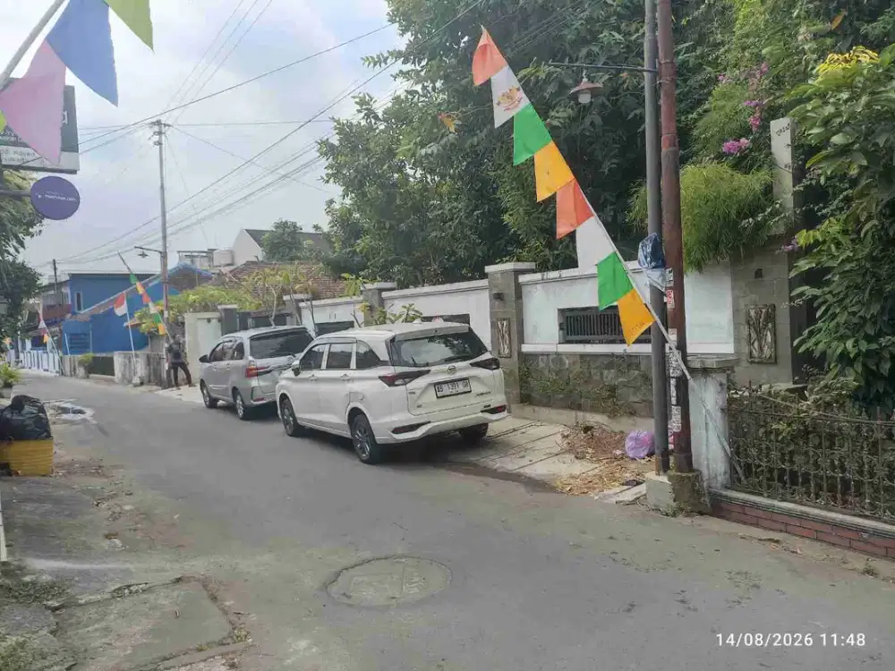Tanah Bonus Rumah Siap Huni + Kolamrenang Area Banteng jl. Kaliurang Dekat Kampus UGM & Pakuwon Mall