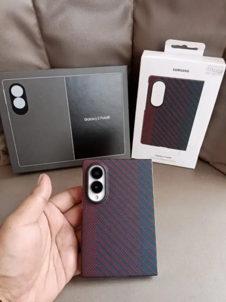 Z fold 8 like new