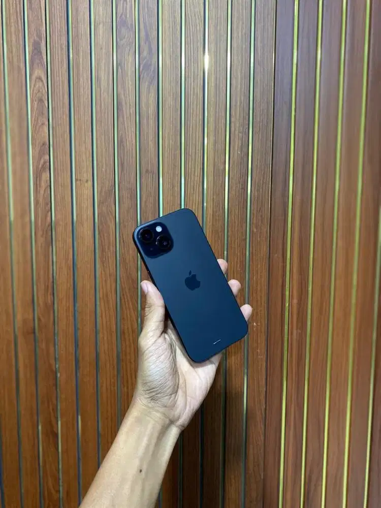 Iphone 15 128gb black resmi indo