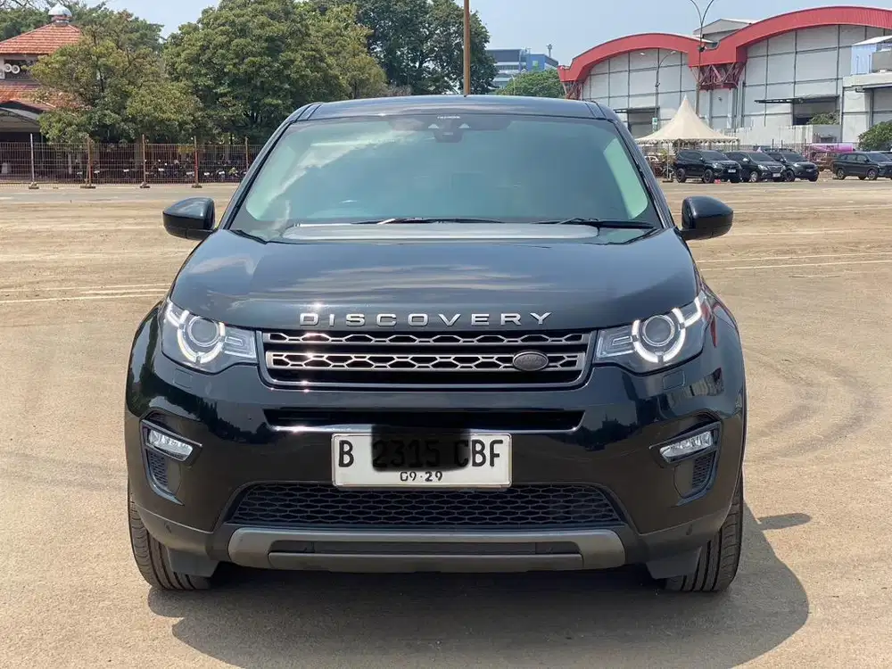 LAND ROVER DISCOVERY SPORT 2.0 2018 HITAM TERMURAH