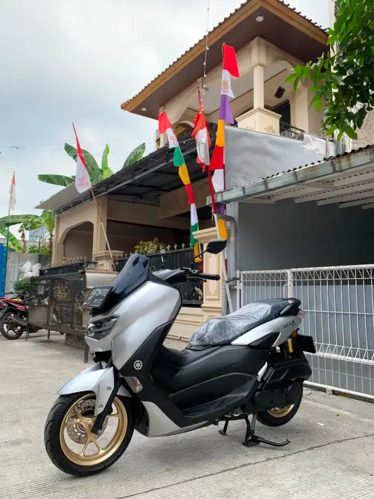 YAMAHA NMAX KEYLESS 2022 KM 6 RB ISTIMEWA