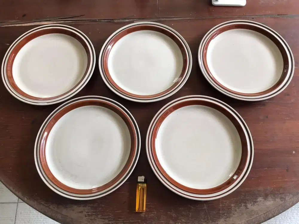 Piring Makan Chateau Contemporary, Stoneware Japan