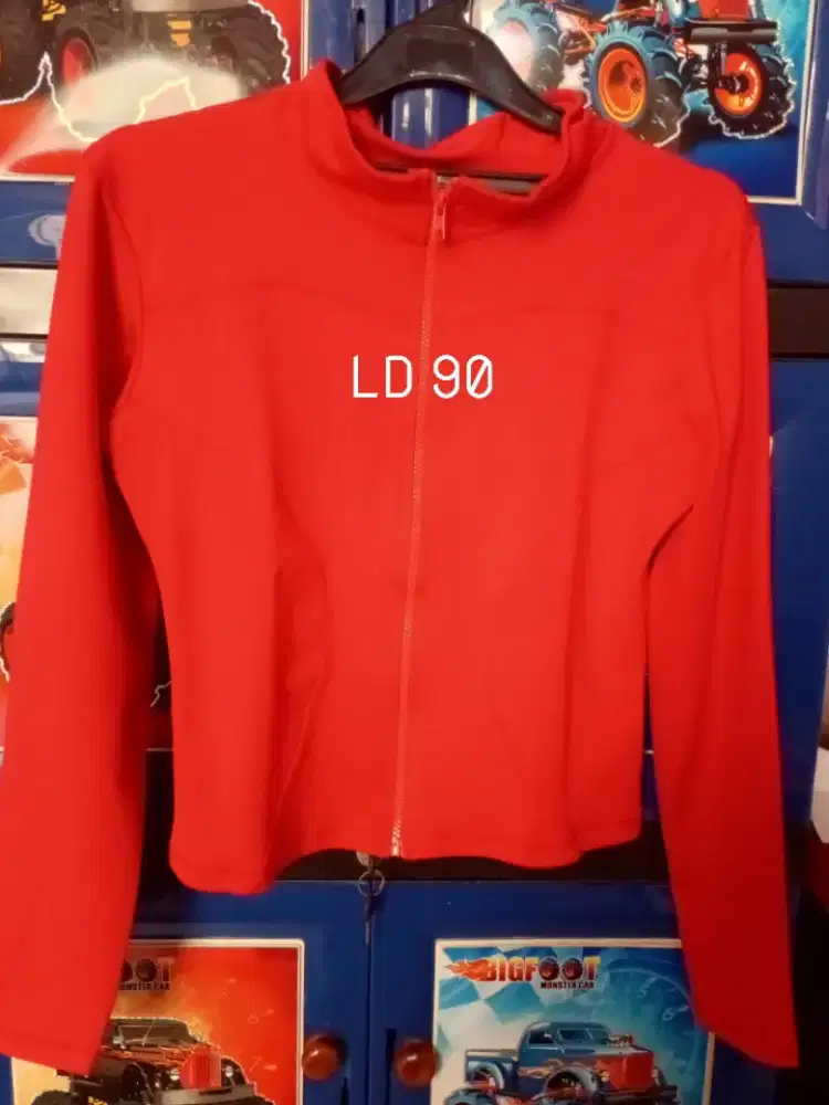 Jual rugi jaket,celana dan setelan