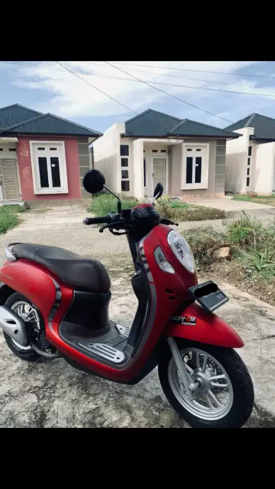Di jual scoopy 2021