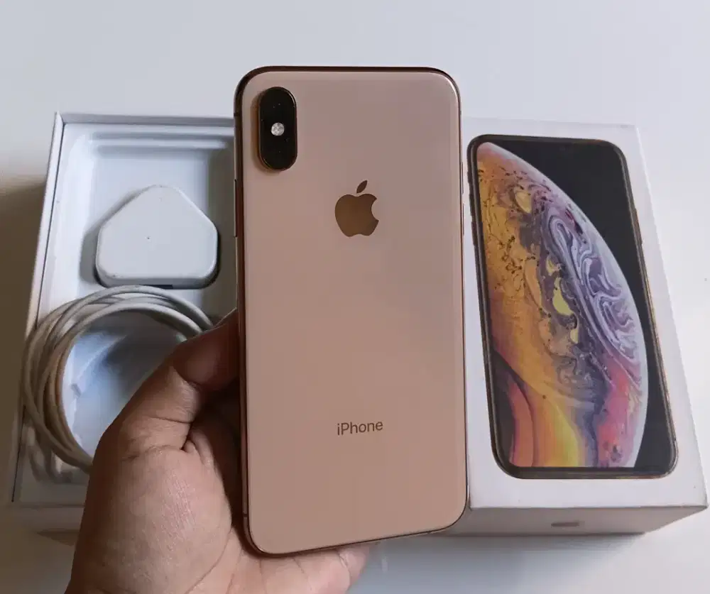 Dijual iphone xs gold