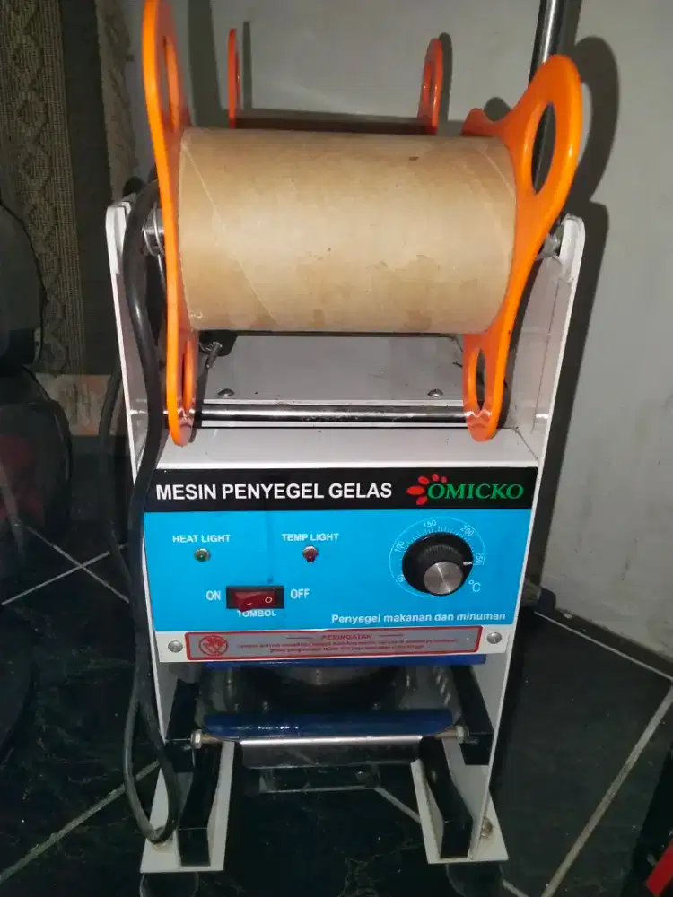 Mesin pres cup / Mesin seal