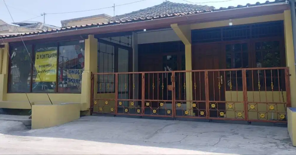 DIKONTRAKAN DISEWAKAN RUMAH STRATEGIS PEDURUNGAN KIDUL SEMARANG