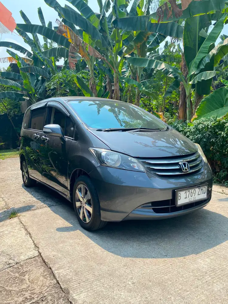 Honda freed SD 1.5 Matic AT Genap