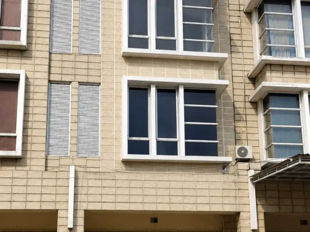 Ruko Strategis di Cluster Harapan Indah Bekasi Cocok Usaha & Investasi Apa Aja