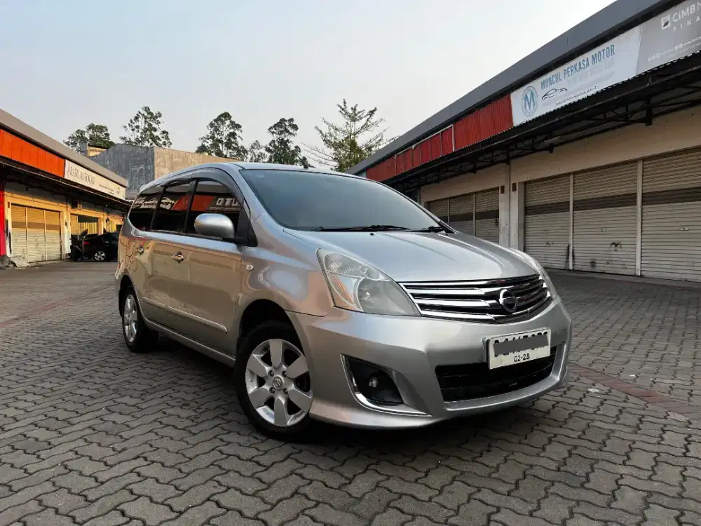NISSAN GRAND LIVINA XV 2013 AT FACELIFT SMILE GRILL