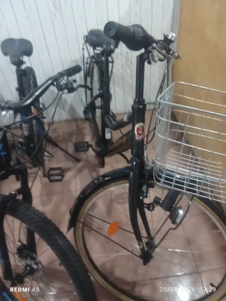 Baru Sepeda ponix pakai keranjang
