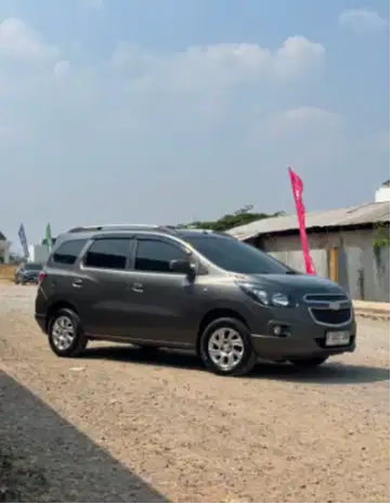 Chevrolet spin LTZ matic 2013