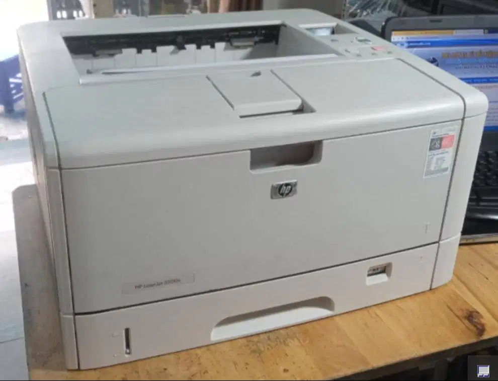Printer hp laser jet 5200n