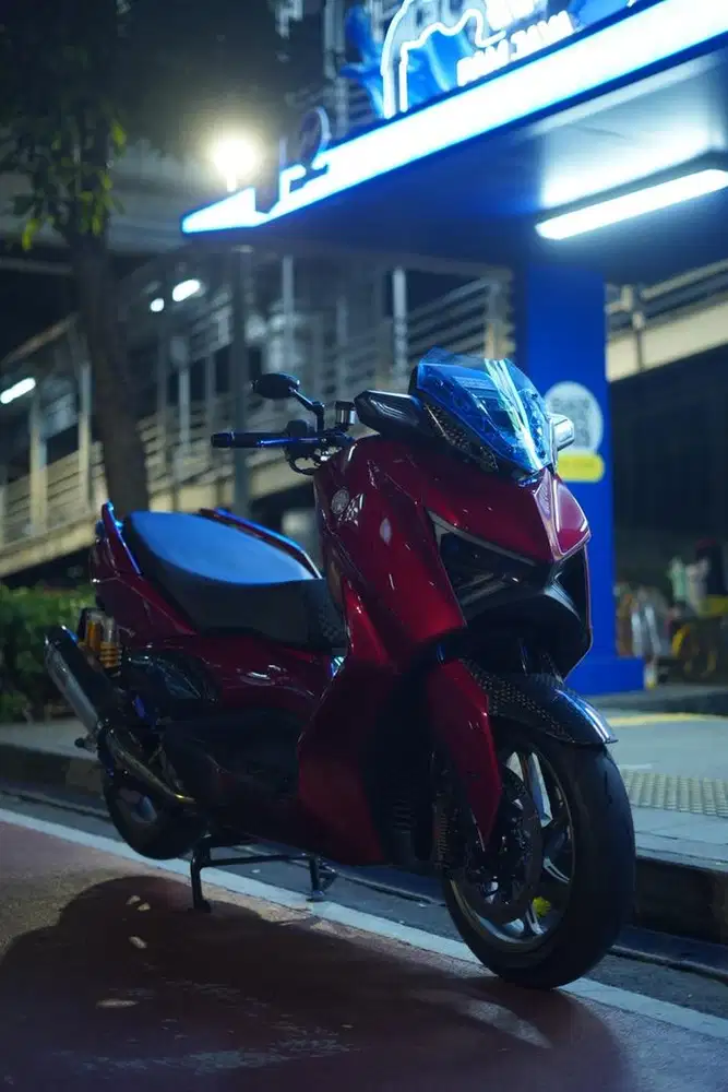 Xmax Connected 2025