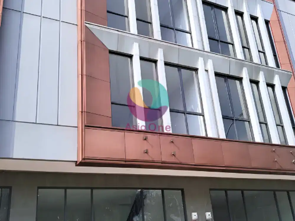 Disewa Ruko Modern Baru 3 Lantai Siap Pakai di Jalan Utama Kota Wisata Cibubur