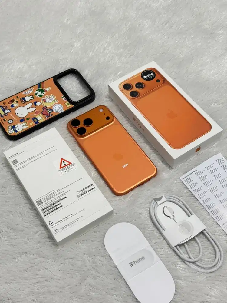 iPhone 17 Pro Max 256GB Resmi iBox Grs 9 Agustus 2027 - Cosmic Orange