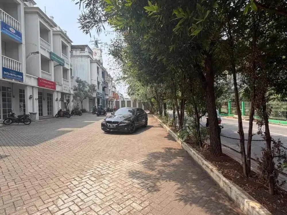 Dijual Rumah di Jalan Raya Cilangkap The Pavilion Kota Jakarta Timur, 130m, All In!
