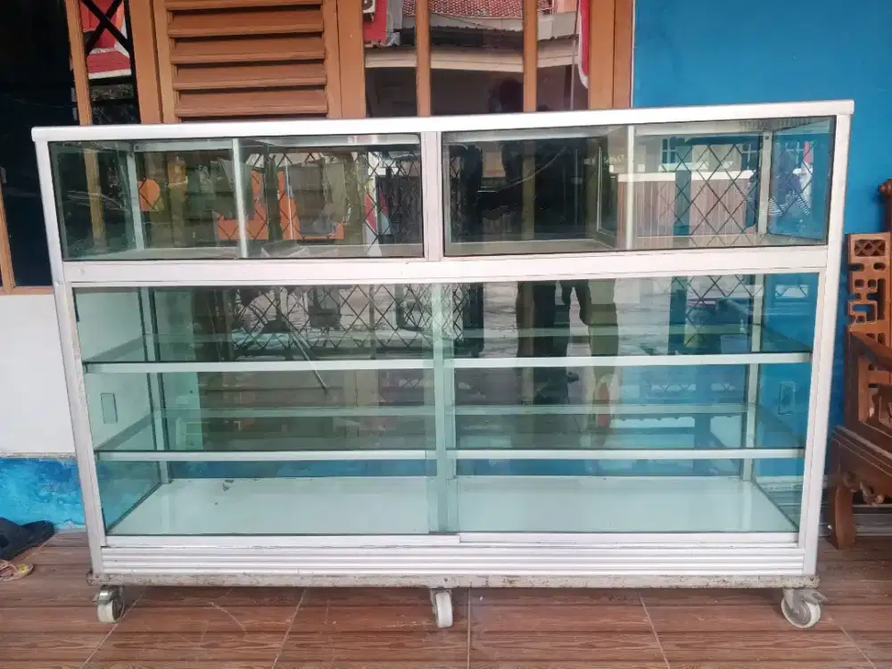 ETALASE WARUNG MODEL BERAS