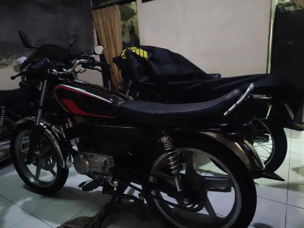 yamaha rx spesial 1984 plat G black