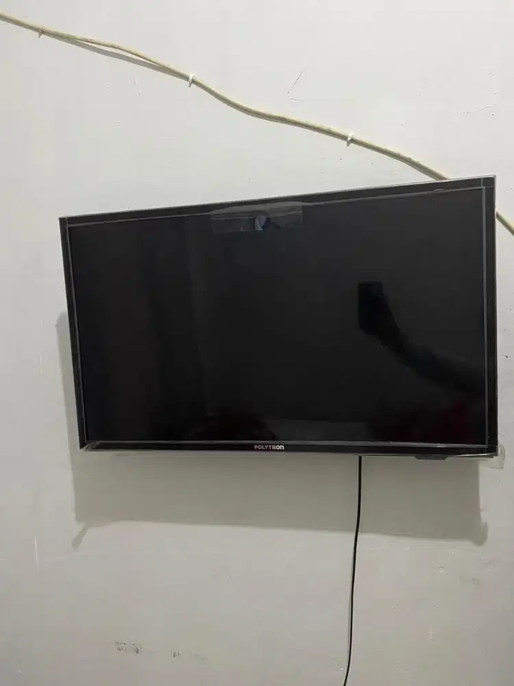 Dijual TV Polytron bekas 32inch