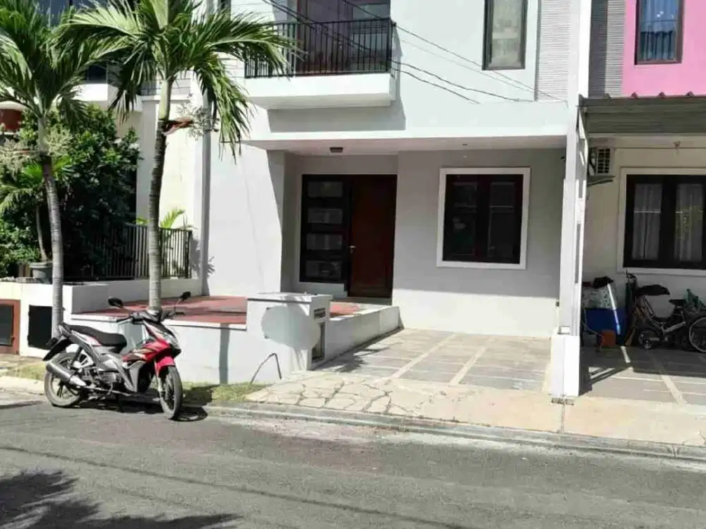 Disewakan Rumah 2 Lantai 3+1 KT di Cluster Harmoni Harapan Indah Bekasi